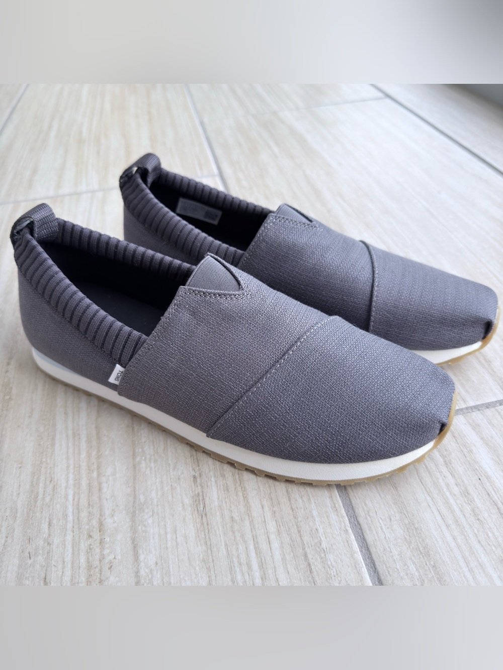 TOMS Slip-On Casual Women Sneakers in
Dark Gray